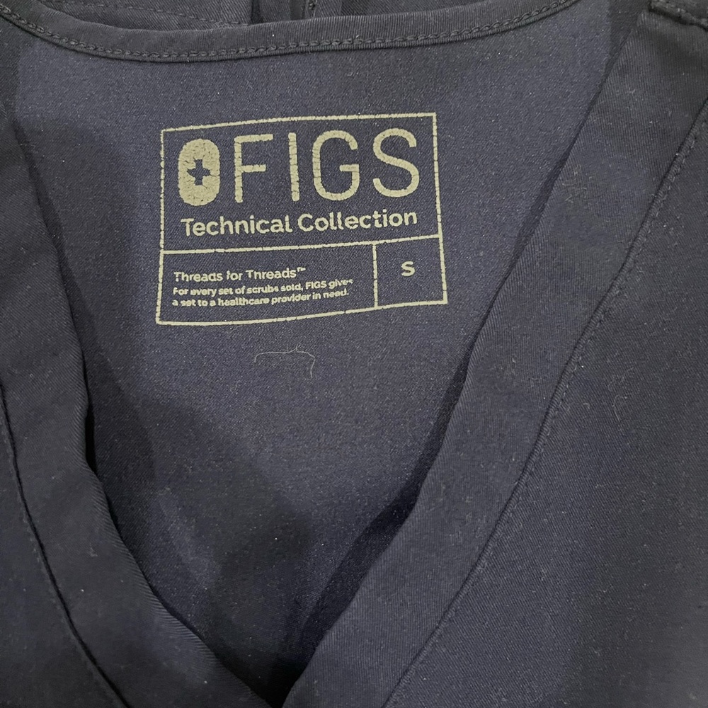 Figs Scrubs Set - Picture 2 of 5